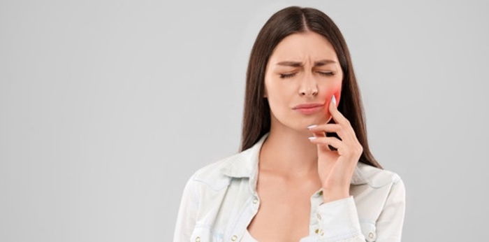 Ulat Gigi Penyebab Gigi Berlubang, Mitos atau Fakta? 