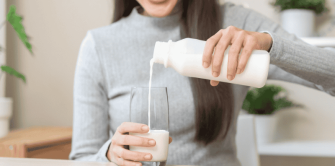 Amankah Minum Susu Penggemuk untuk Ibu Menyusui? Simak Kata Dokter