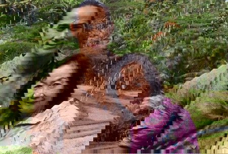 6 Potret Keakraban Binaragawan Ade Rai dan Sang Bunda