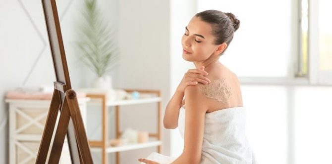 10 Merk Body Scrub yang Aman untuk Ibu Hamil di 2025, Berbahan Alami