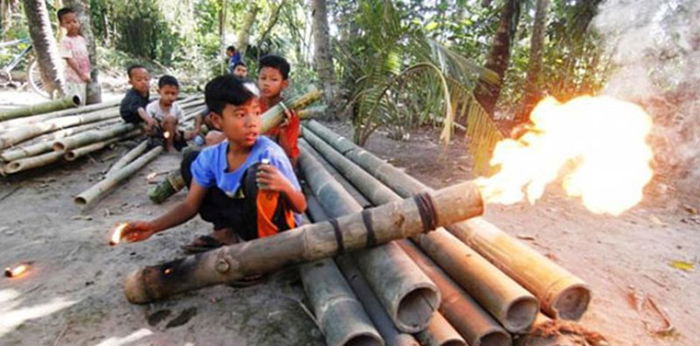 Meriam Bambu, Mainan Tradisional yang Terinspirasi dari Tentara Portugis