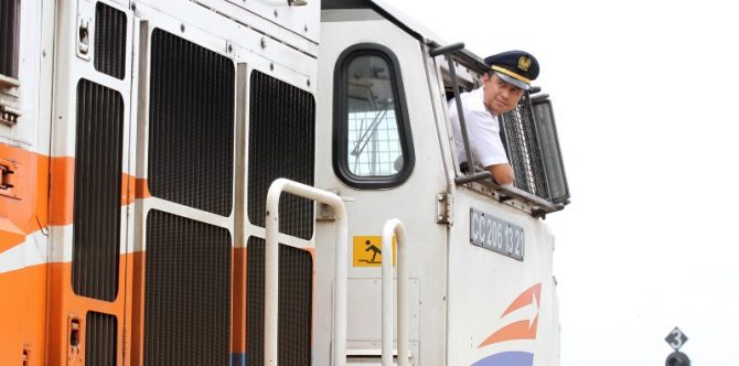 Lain Dulu Lain Sekarang, Gaji Masinis Kereta Api Kini Menggiurkan, Ini Nominalnya!