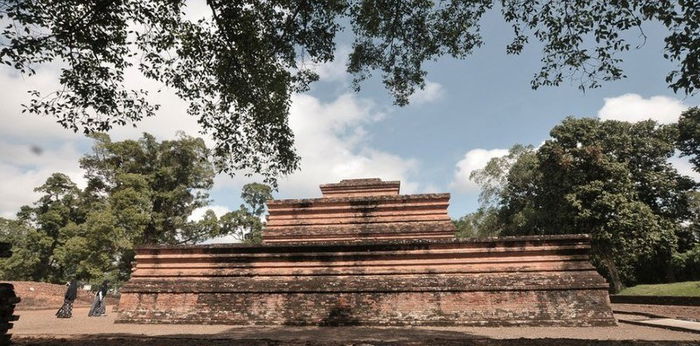 Mengulik Sejarah Kerajaan Sriwijaya: Prasasti, Raja, Keruntuhan, dan Candi Peninggalannya