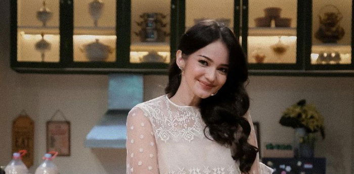 Disebut Telah Dilamar Gading Marten, Ini 5 Fakta Menarik Enzy Storia