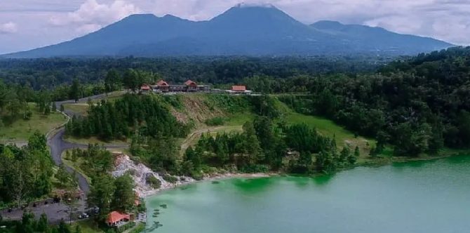 Diapit Dua Gunung, Ini 5 Fakta Menarik dan Pesona Keindahan Danau Linow