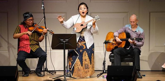 Perpaduan Tradisional dan Kolonial, Inilah Sejarah dan Cara Memainkan Musik Keroncong khas Indonesia