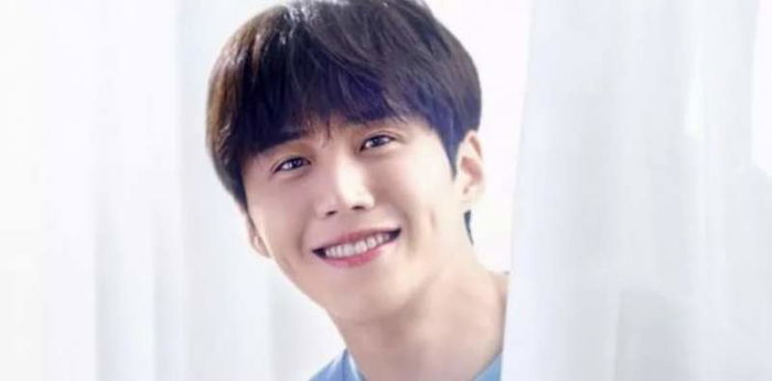 7 Perjalanan Karier Kim Seon Ho, Bakal Gabung dengan Agensi Song Joong Ki!