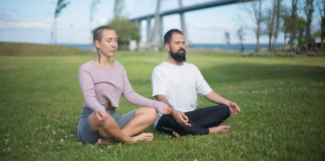 10 Manfaat Yoga untuk Pria, Jaga Kesehatan Jantung hingga Gairah Seksual