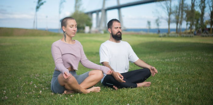 10 Manfaat Yoga untuk Pria, Jaga Kesehatan Jantung hingga Gairah Seksual