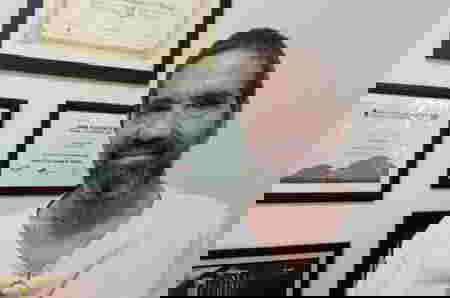 Selain Pak SBY, 10 Artis dan Tokoh Ini Juga Pernah Mengalami Kanker Prostat