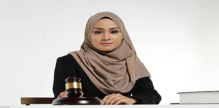 Asmaul Allah Al Hakam Artinya Maha Menetapkan Hukum