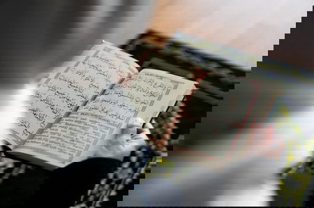 Makna Al Hakam Artinya Sangat Mulia