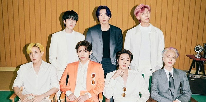 7 Potret Kakak dan Adik Member BTS, Sama-Sama Keren!