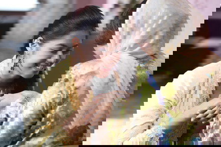 4 Cara Menjaga Hubungan agar Semakin Disayang Mertua