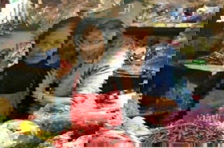 artis belanja di pasar