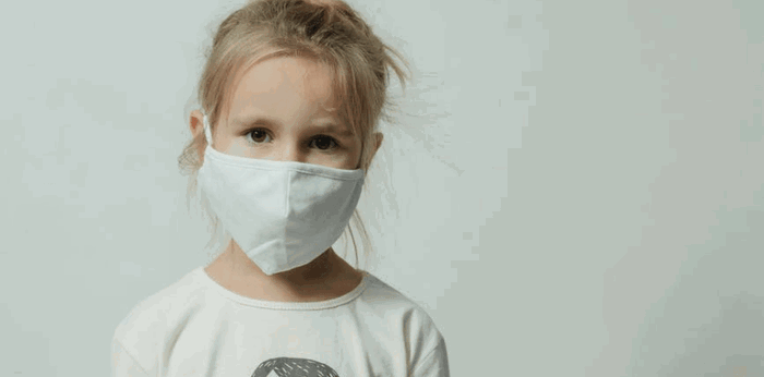 Angka Kasus Meningkat, Waspada Gejala COVID-19 Varian Omicron pada Anak