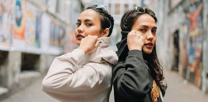 Kerap Tampil Kompak, Intip 9 Potret Memesona Valerie dan Veronika The Twins