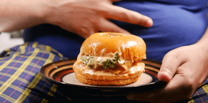 Fakta Keracunan Makanan Basi, Ini Pertolongan Pertama yang Perlu Dilakukan!