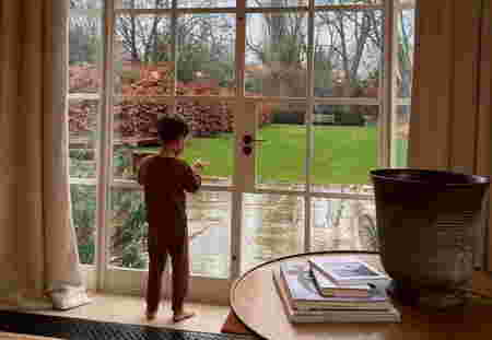 Rosie Huntington-Whiteley Melahirkan