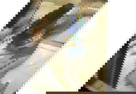 anak shireen sungkar terjebak di lift