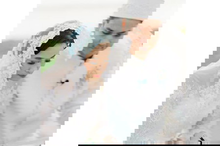 3 Tahun Menikah, Ini Potret Kebersamaan Asta RAN dan Istri