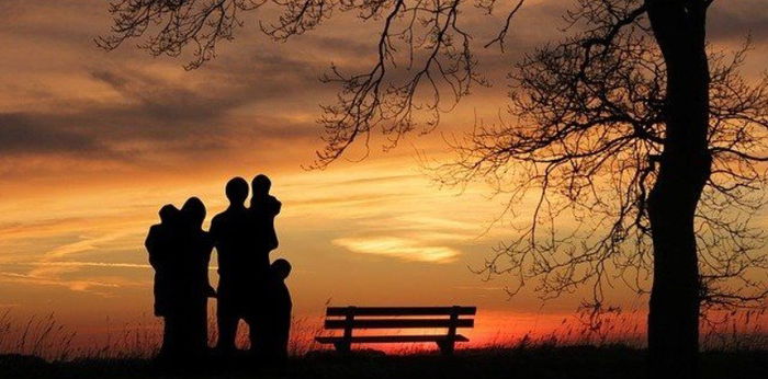 14 Arti Mimpi Orang Tua Meninggal, Apakah Pertanda Buruk di Kehidupan Nyata?