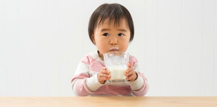 Kenali Berbagai Macam Susu untuk Balita, Mana yang Terbaik untuk si Kecil?