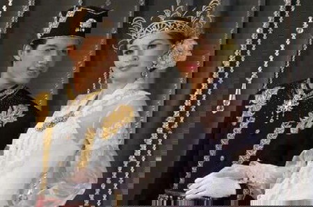 pakaian adat sulawesi utara