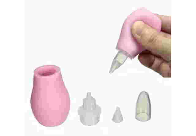 Is it safe to use a baby aspirator when you have a cold or a blocked nose?