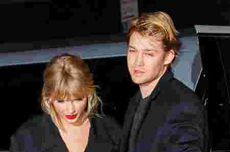 6 Perjalanan Cinta Taylor Swift dan Joe Alwyn yang Dikabarkan Akan Tunangan