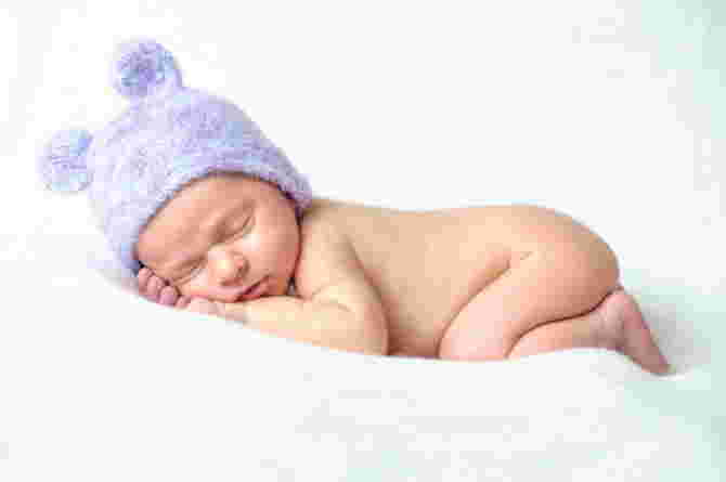 Tahapan Penglihatan Bayi 0-12 Bulan, Simak Cara Menstimulasinya!