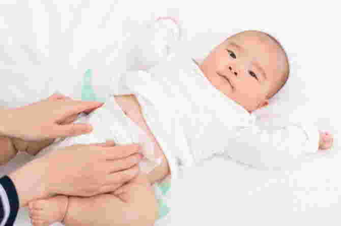 6 Penyebab Ujung Penis Bayi Merah, Begini Cara Mengatasinya