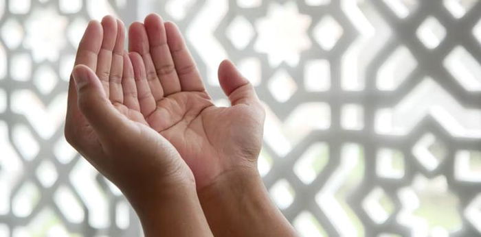 Mengamalkan Asmaul Husna At Tawwab, Perbanyak Istighfar dan Meminta Ampunan-Nya