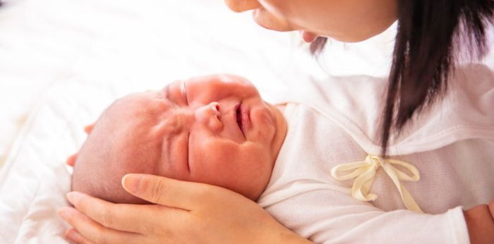 10 Arti Tangisan Bayi, Jenis, dan Cara Menenangkannya Saat Rewel
