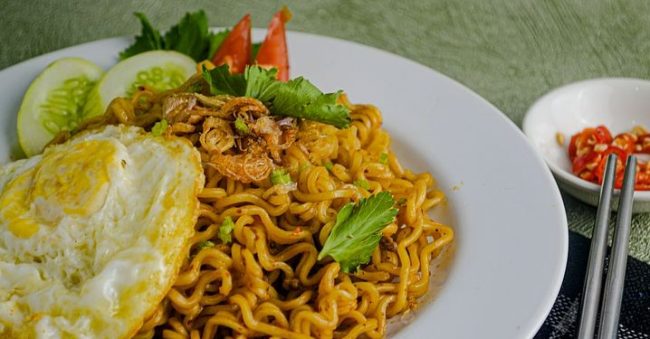 Mie Instan: Sarapan Praktis yang Nggak Sehat!