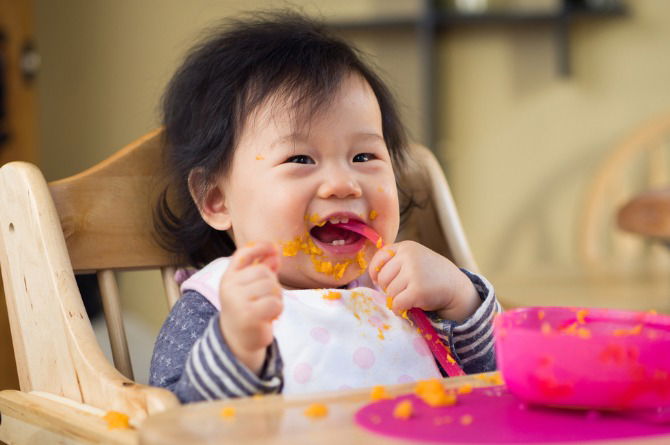 Makanan Bayi 10 Bulan yang Membantu Anak Anda Tumbuh Cerdas