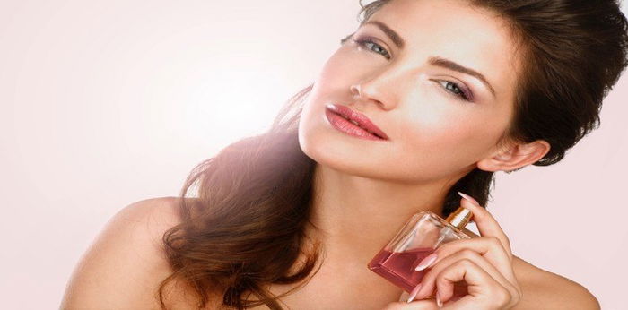 Cara Memilih Parfum dan Tips Memakainya Agar Wanginya Tahan Lama