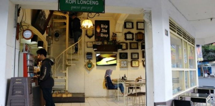 Nostalgia Indonesia Tempo Dulu, Inilah 7 Kedai Kopi Legendaris Tertua yang Wajib Dikunjungi