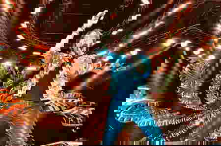 15 Artis Indonesia Kelahiran Mei, Jangan Lupa Ucapkan Selamat Ulang Tahun!