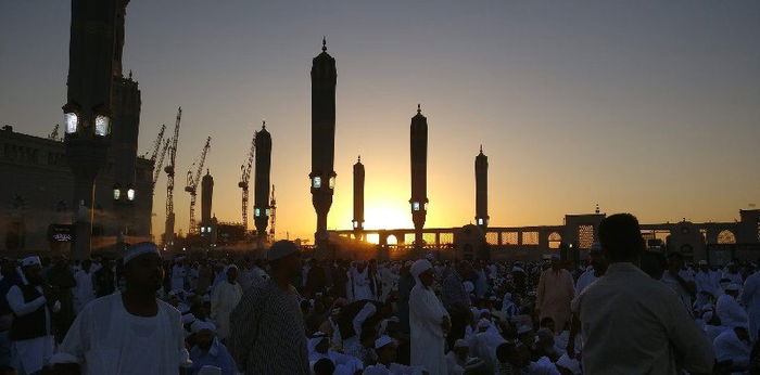 Manfaat dan Keutamaan Takbiran Idul Fitri, Salah Satunya Mendapat Pertolongan Allah! 