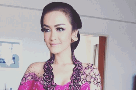 9 Artis Ini Ternyata Lulusan Pesantren, Pernah Jadi Santri!