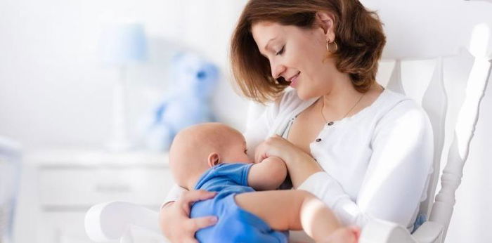 Ketahui Jadwal Menyusui Bayi Usia 0-6 Bulan agar Tidak Kelaparan