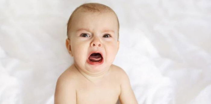 7 Cara Ampuh Mengatasi Bayi Sering Rewel, Tetap Tenang ya Bun!