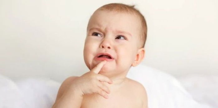 Jangan Panik, Ketahui Pertolongan Pertama saat Gigi Bayi Patah Karena Jatuh!