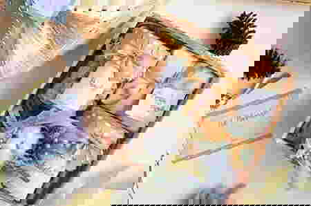 Bak Pinang Dibelah Dua, Ini Perbedaan Hampers dan Parcel