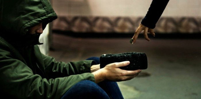 Selalu Mengaku Miskin, Pengemis Ini Tinggalkan Warisan 17 Miliar!