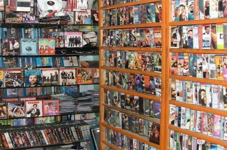 Rental VCD menjadi Profesi Langka di Indonesia