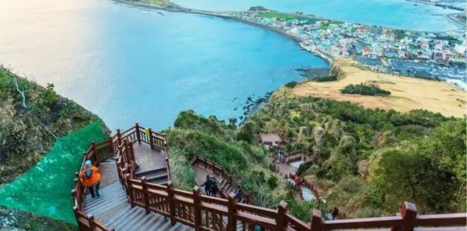 Visa Kunjungan ke Korea Kembali Dibuka, Ini 15 Rekomendasi Wisata Pulau Jeju yang Wajib Dikunjungi