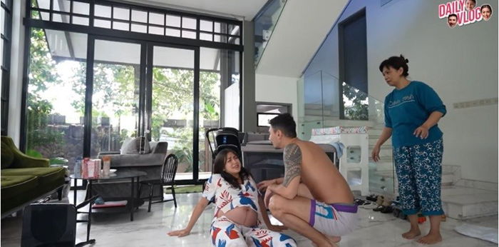 Ngeprank Pecah Ketuban Hingga Ingin Lahiran, Aksi Jessica Iskandar Tuai Kritikan