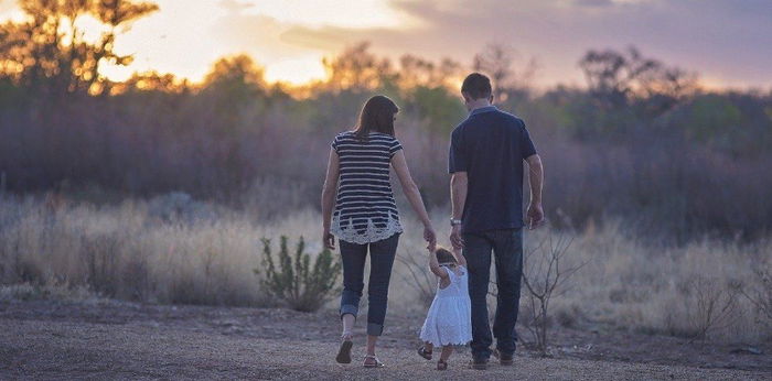 Bayi 1 Tahun Belum Bisa Jalan, Ini Penyebab dan Cara Menstimulasinya